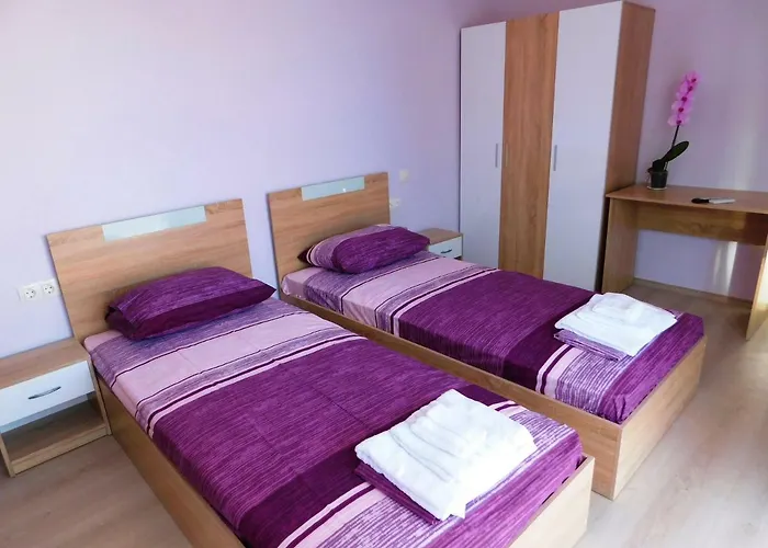 Guest house Homeline Kazakovi Nesebar