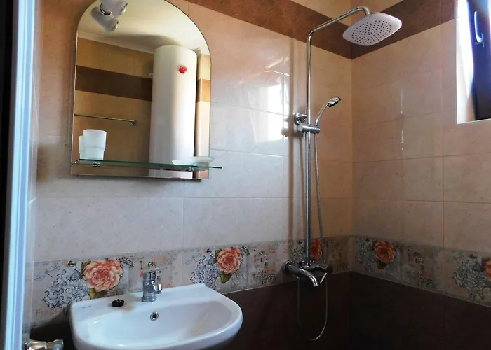 Guest house Homeline Kazakovi 4*