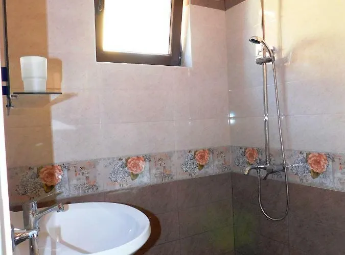 Guest house Homeline Kazakovi 4*